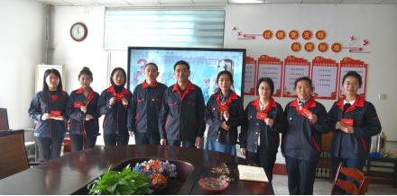公司召開慶祝 “三八” 國際婦女節(jié)座談會(huì)